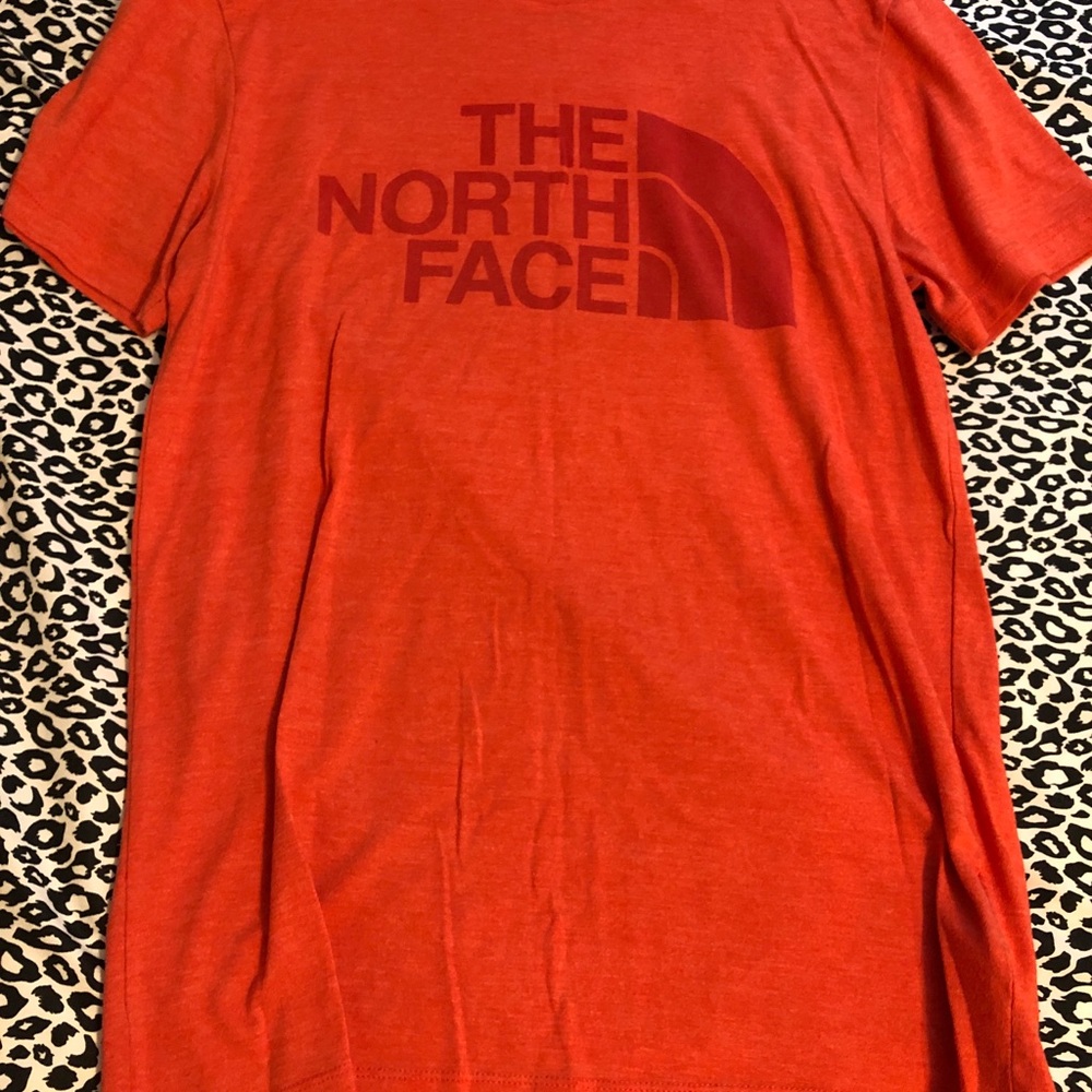 The North Face Red Graphic Tee man S/XS
